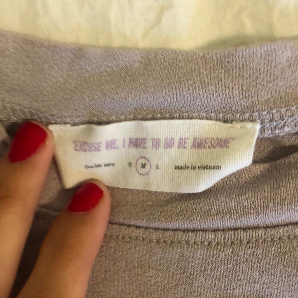Cute tee - Picture 2 of 2
